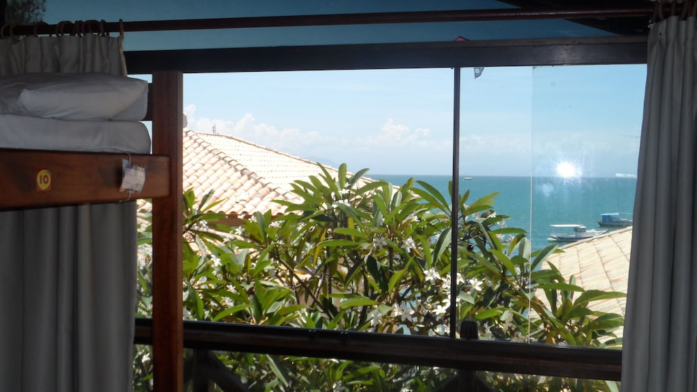Bamboo Búzios Hostel