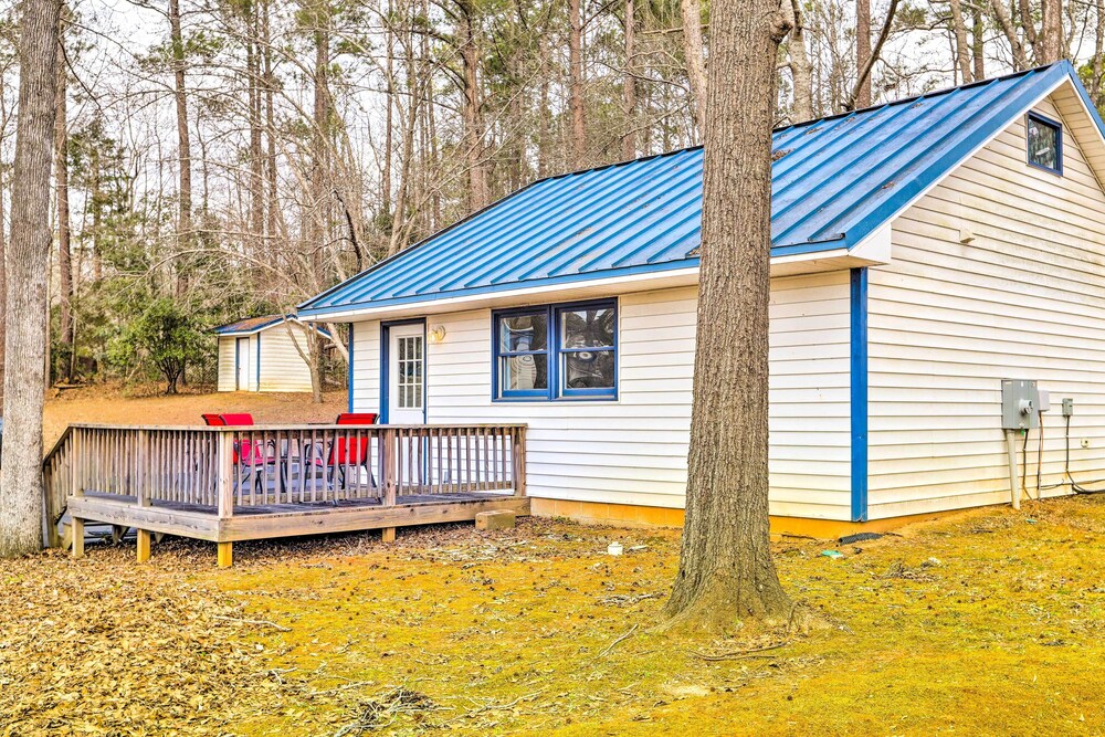 Lakefront Retreat With Private Docks  Gazebo! - Property Image 3