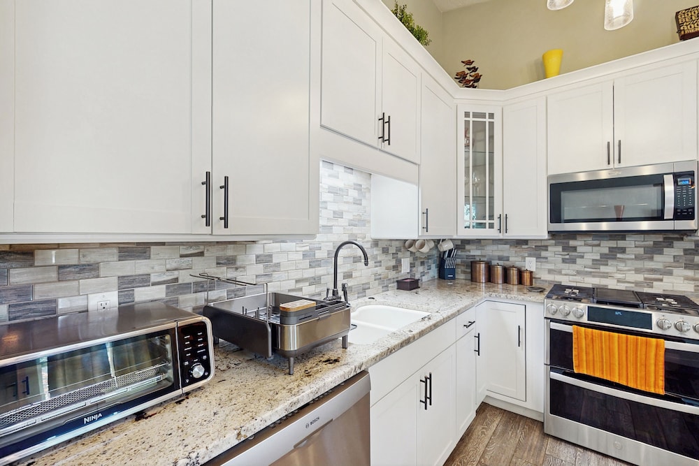 Dog-friendly Family Home w/ Patio & Fire Pit!