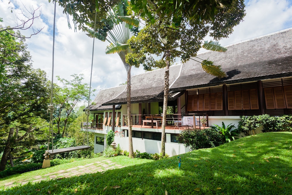 De Chom Villa