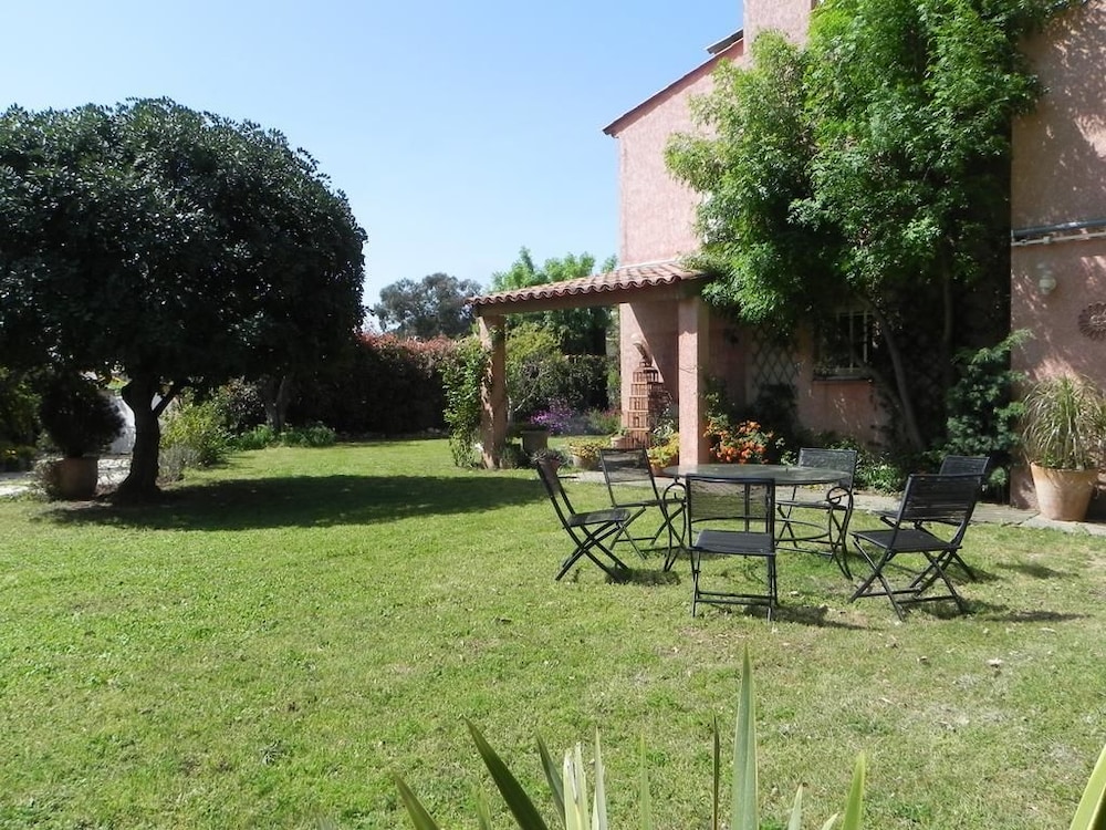 Le Clos Des Vignes