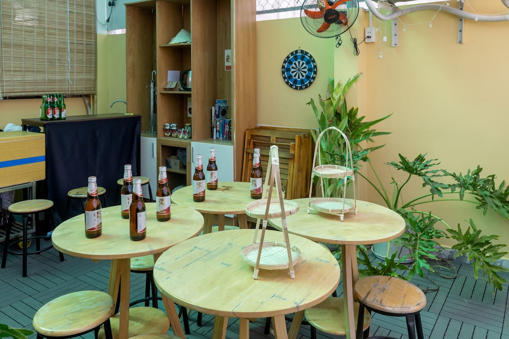Saigon Authentic Hostel & Tours
