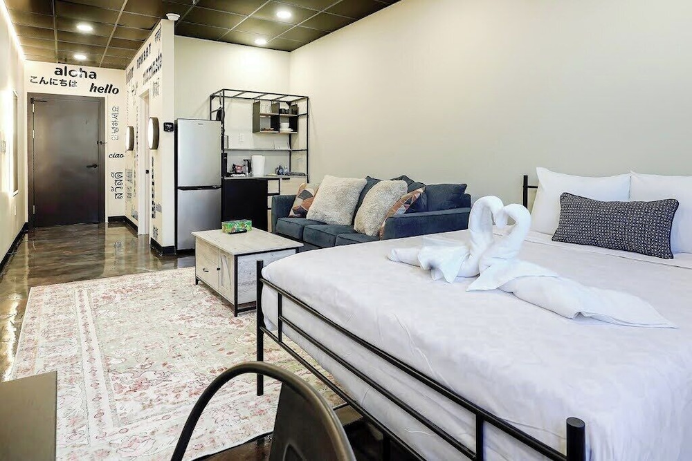 Melwood Suites Unit 103 Studio view 3