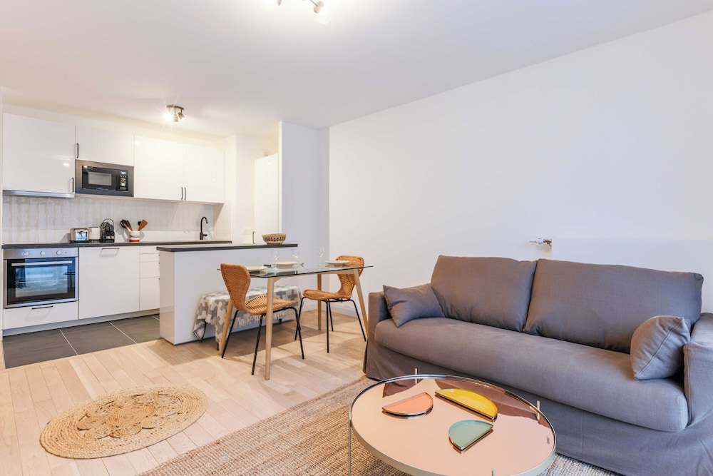 Classy Appartement - Flea Market view 5