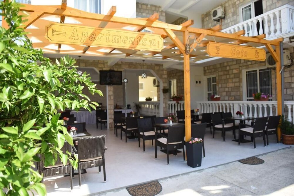 Apartments Cota