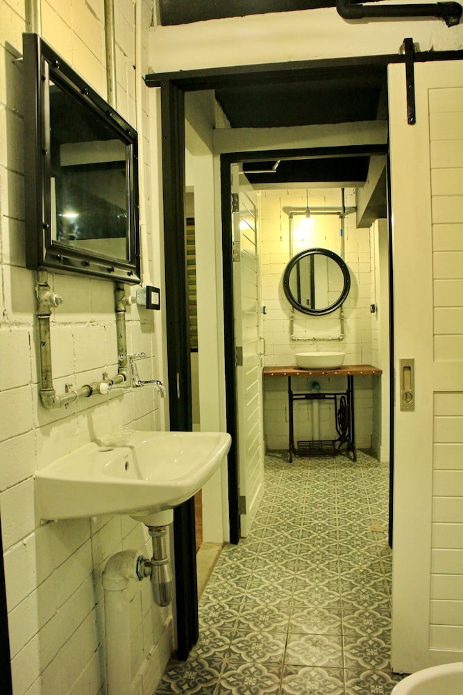 See Hostel