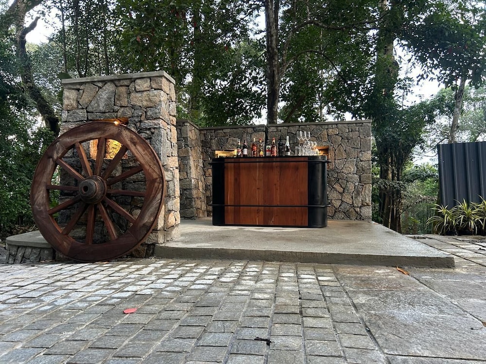 Hillscape Resort