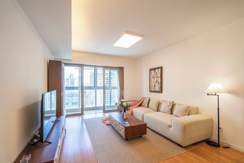 Tyms Elegant 2BR 1BA Apt Yongxin Century