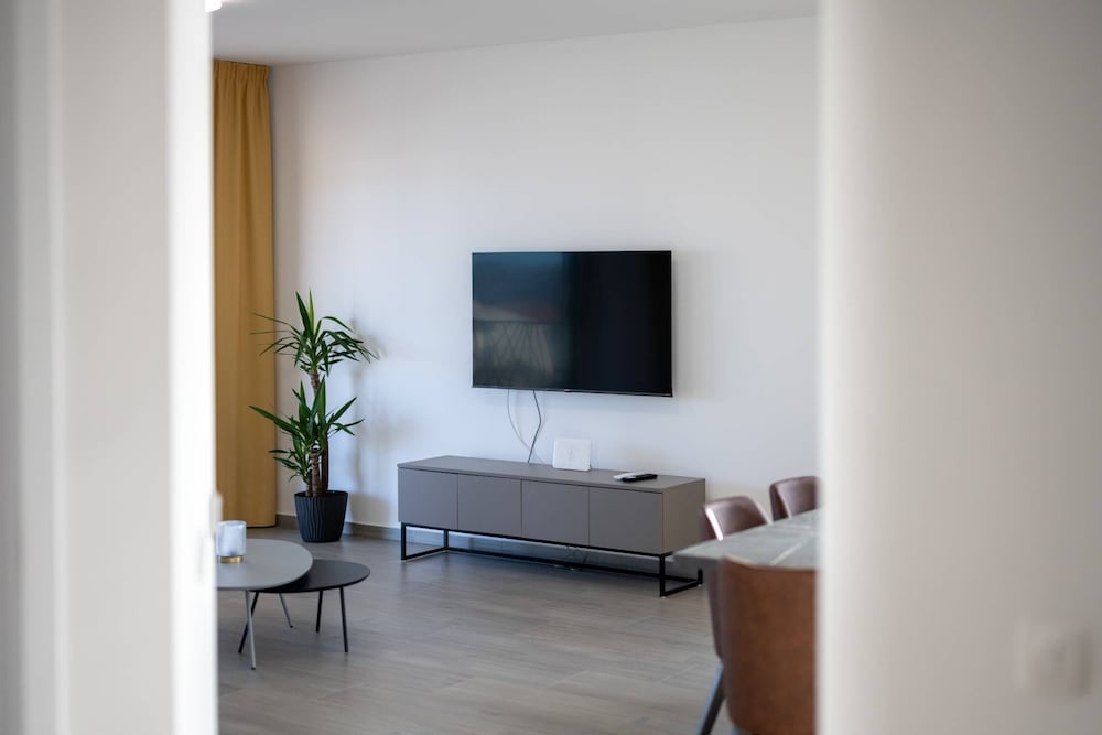 Luxury Living at Horizon Retreat