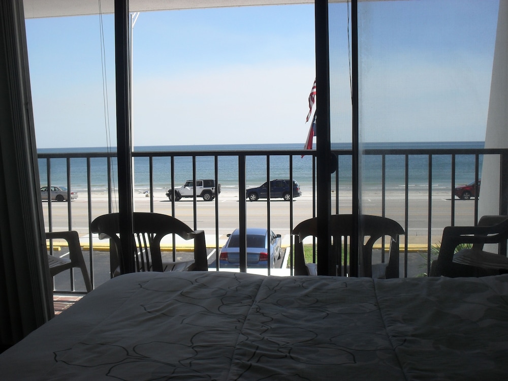 By The Sea Gulf View Deluxe Condo
