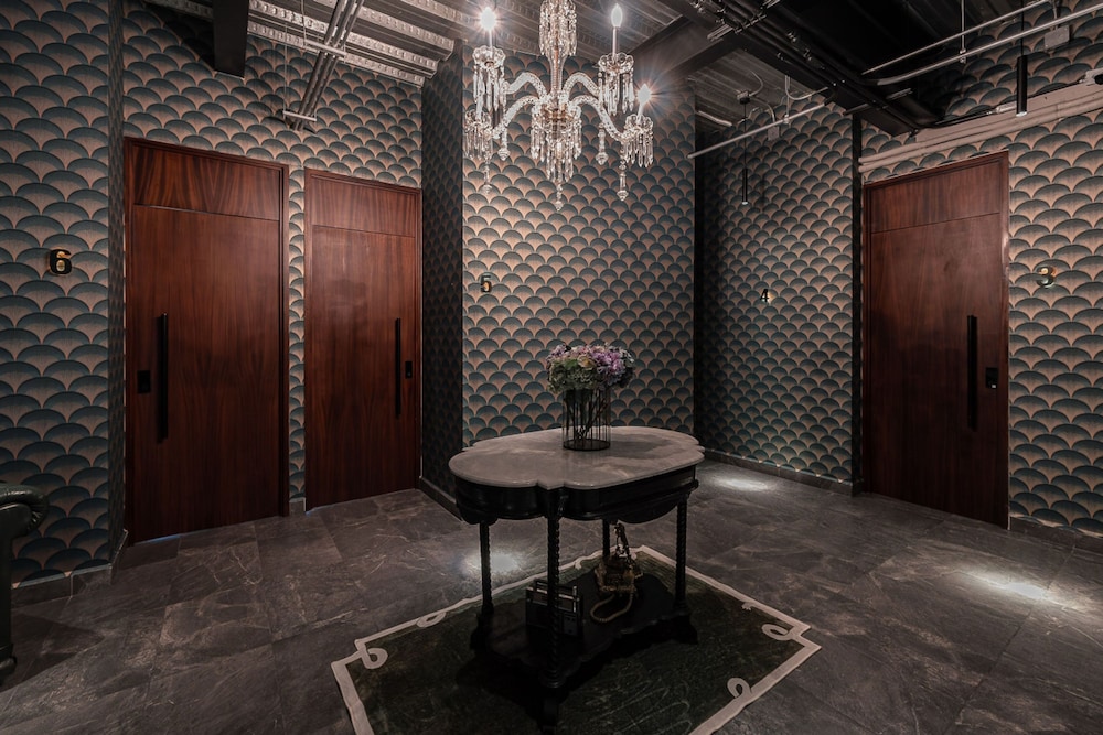 The Ruby Suite Luxury Room photo 4