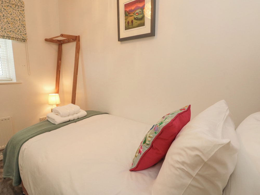Little Nest Cottage