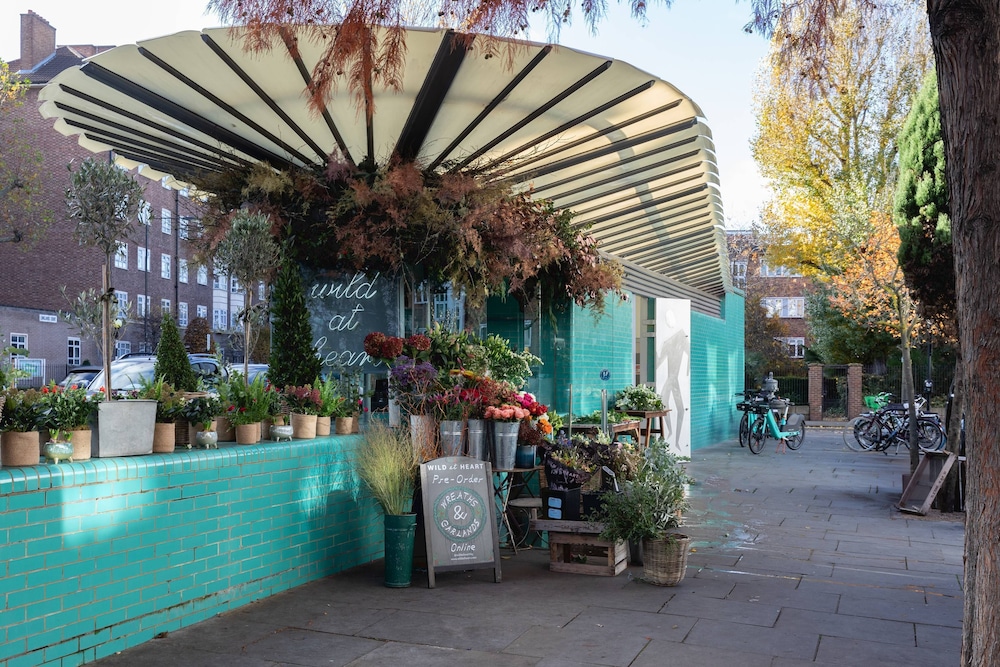 Colville Terrace IV by Onefinestay