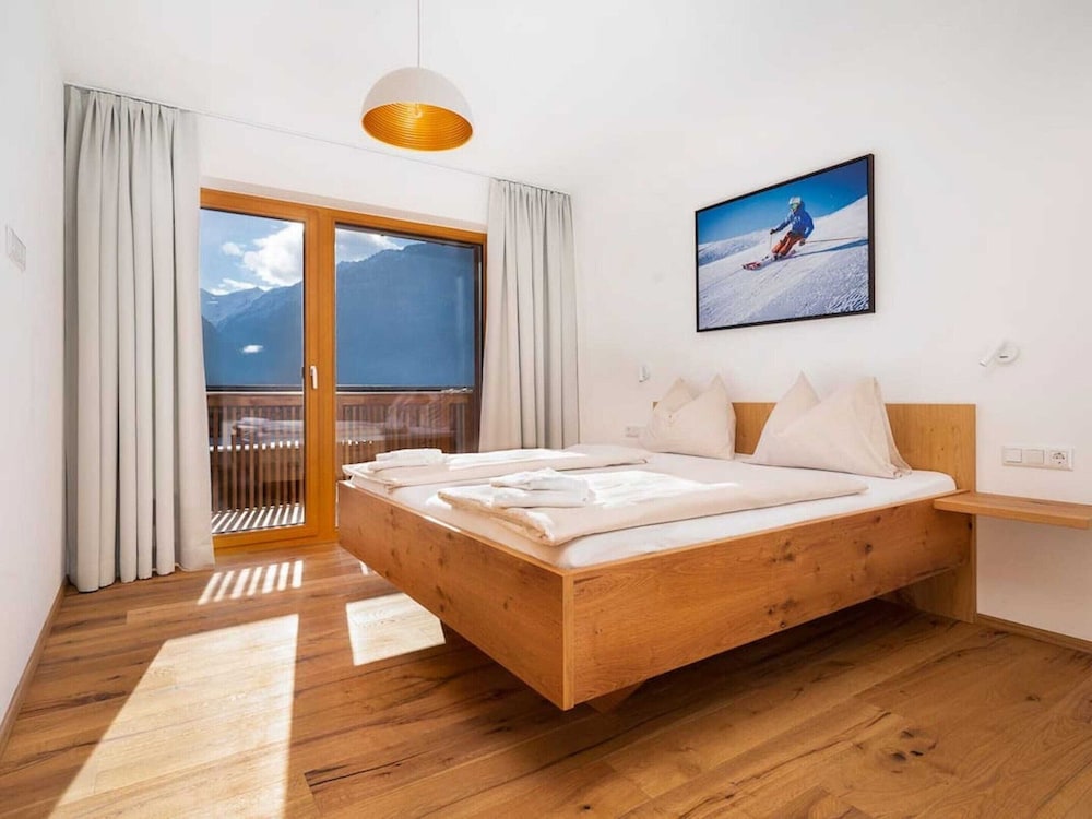 Exclusive Chalet With Sauna and Glacier View