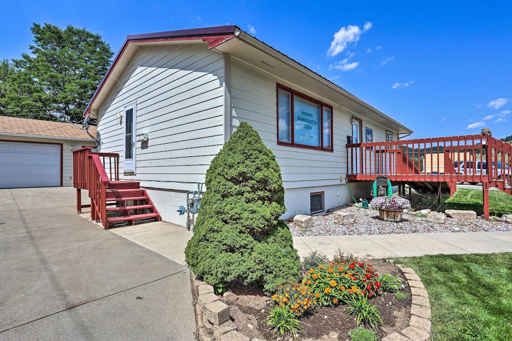 Centrally Located Sturgis Apt On Main St w/ Garage view 3