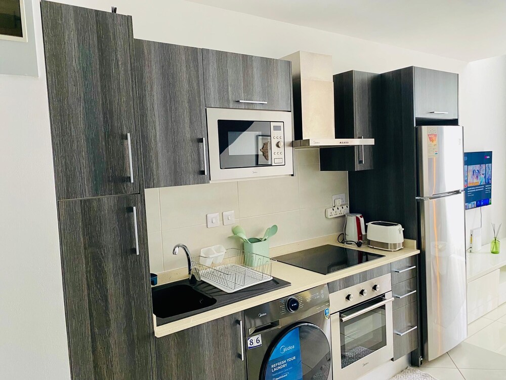 Meraki Homes at Embassy Gardens