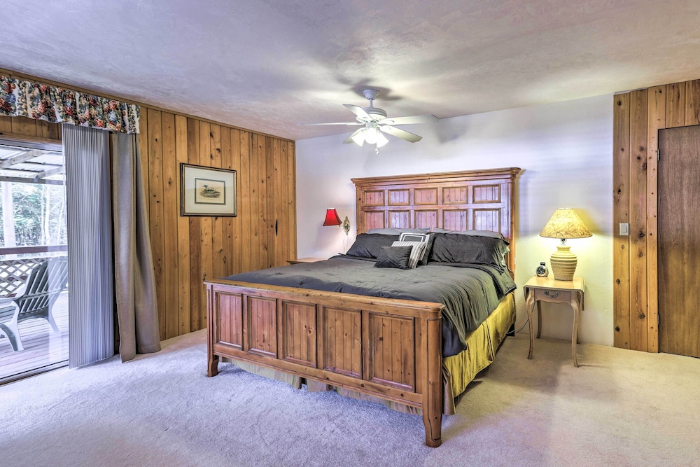 Charming Abode w/ Dock on the Suwannee River
