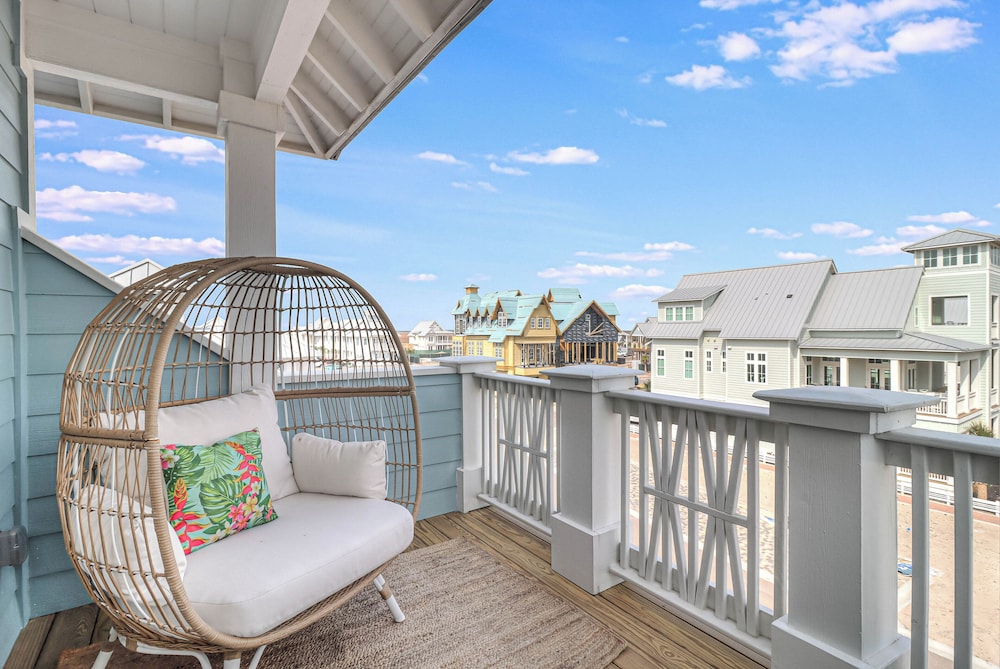 Beach Grace 204 TAI