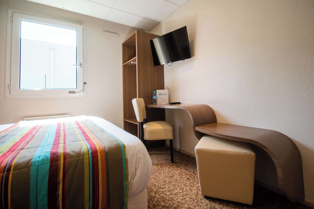Saint-Herblain Vacations - Brit Hotel Nantes St Herblain - Le Kerann - Property Image 79