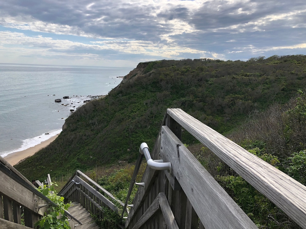 Sea Breeze Inn