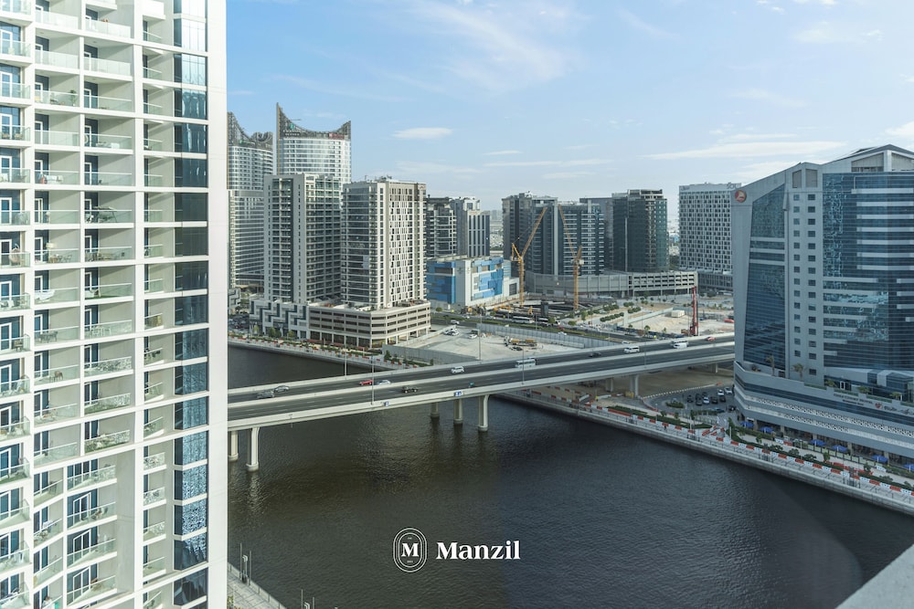 Manzil-Waterfront Studio in Business Bay