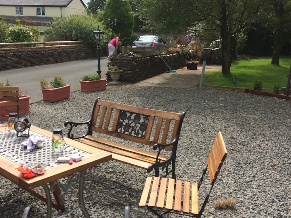 Barton Gate Farm Guesthouse