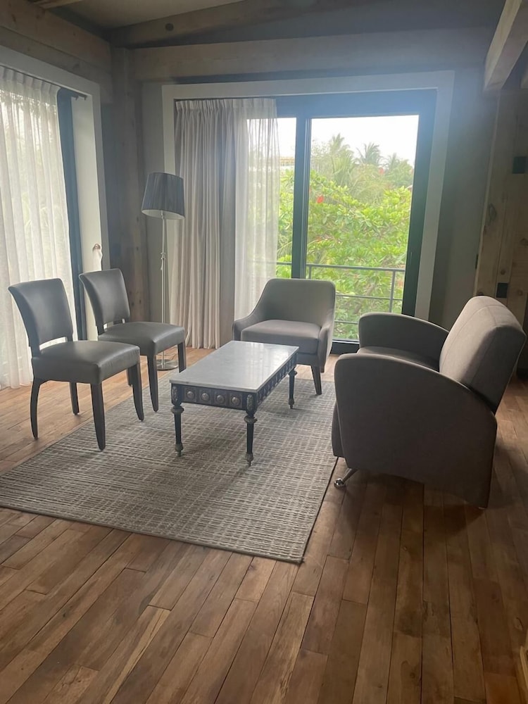 SUITES EN BRISAS DE ZICATELA