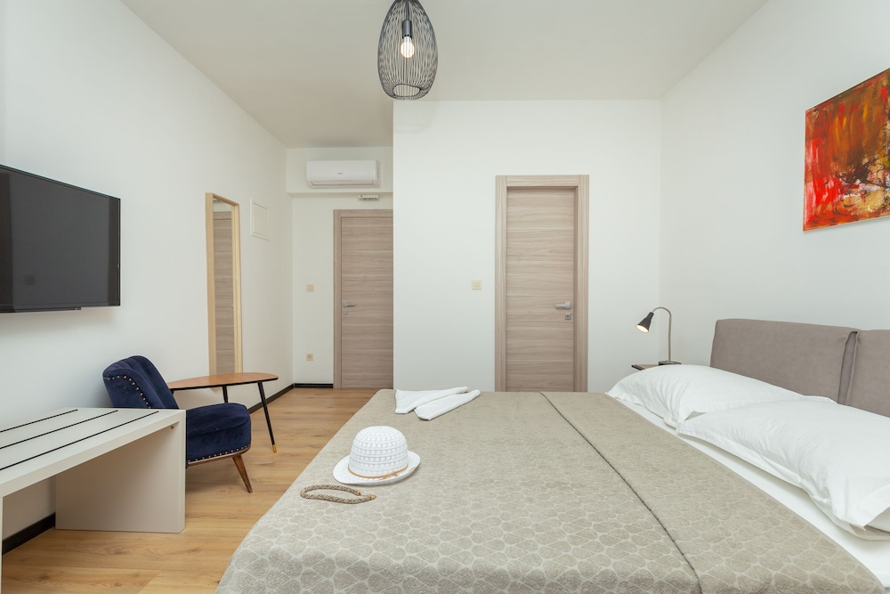 Boutique Villa Root