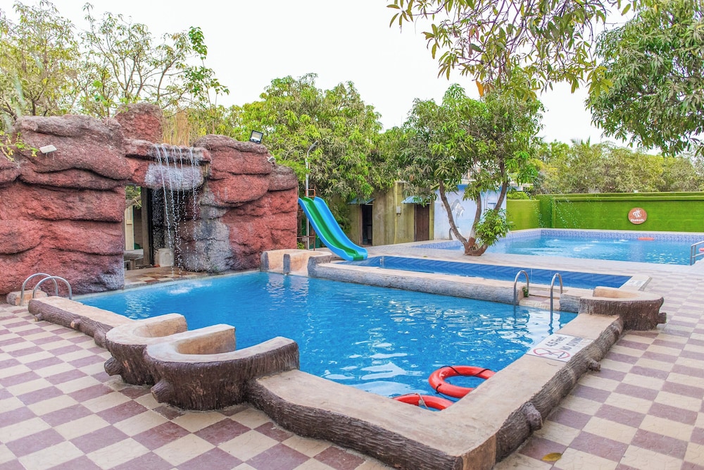 Daksh Resort And Amusement Park