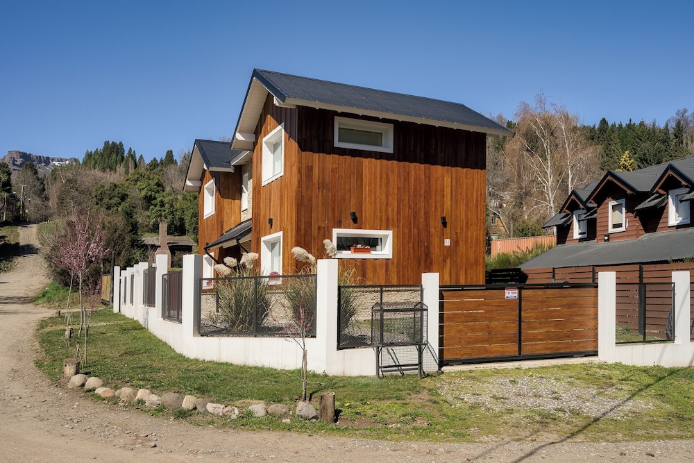 Cozy Mountain Cabins 5 min from Downtown SMA-CM by Apartments Bariloche