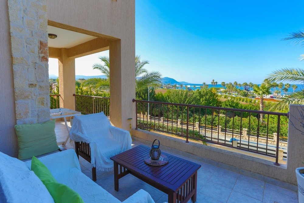 Villa Arbanassi in Latchi view 5