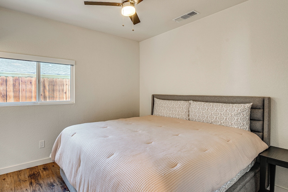 2 Mi to Dtwn: Home w/ Private Pool in Sacramento