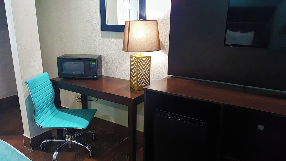 Spanish Trails Inn