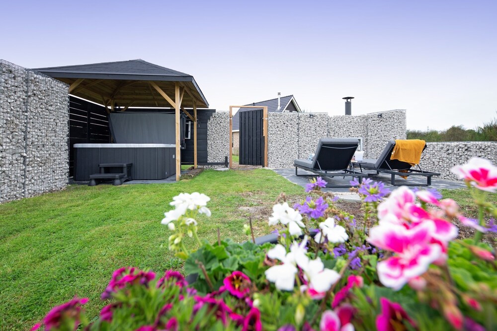 Holiday Home With Wellness Garden