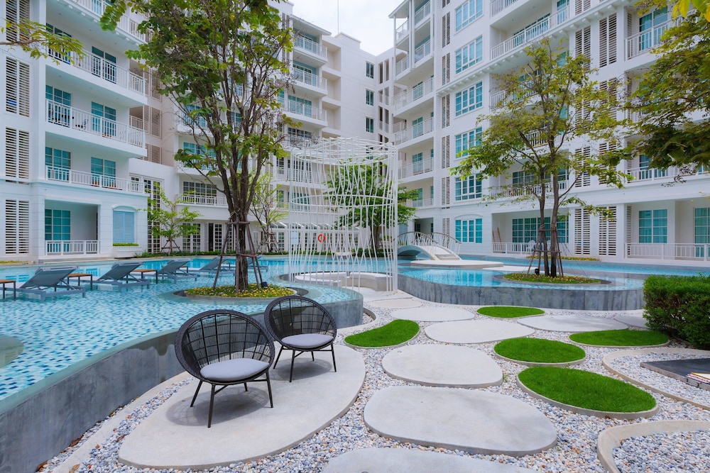 Summer Hua Hin Condominium