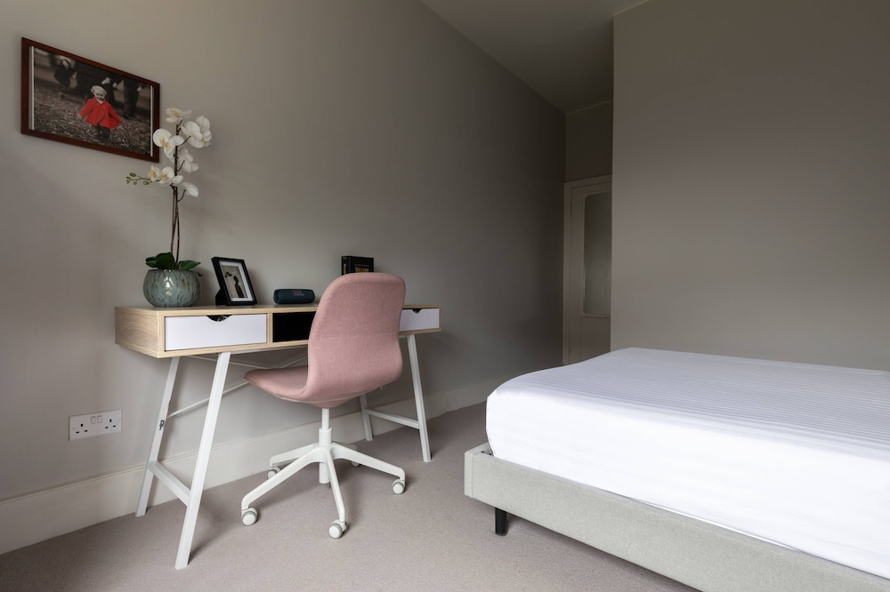 Magdalen Road by Onefinestay
