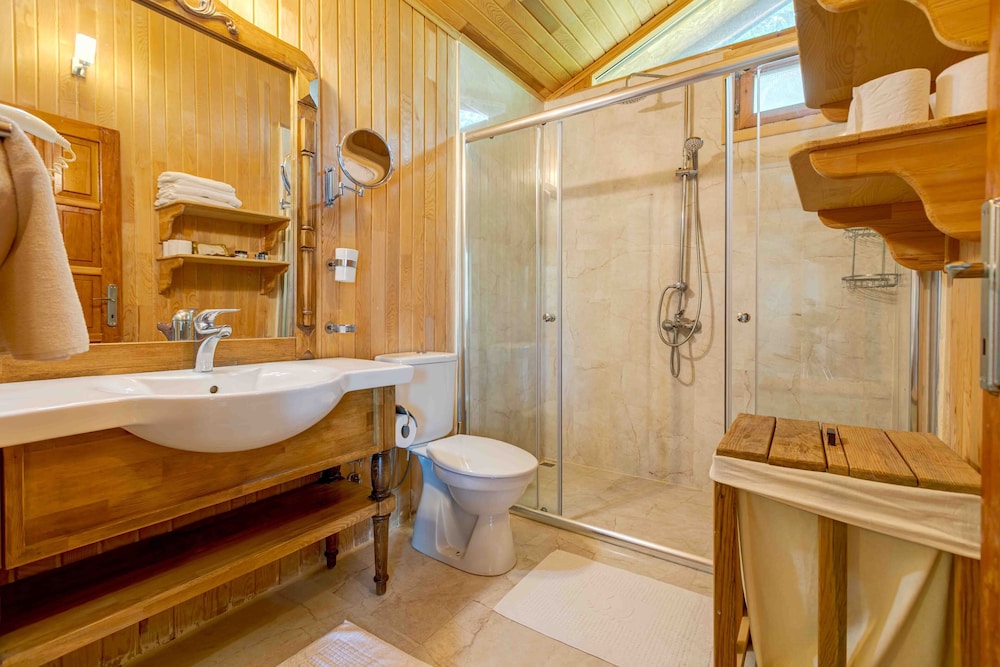 Etenna Beach Bungalows - Image 16