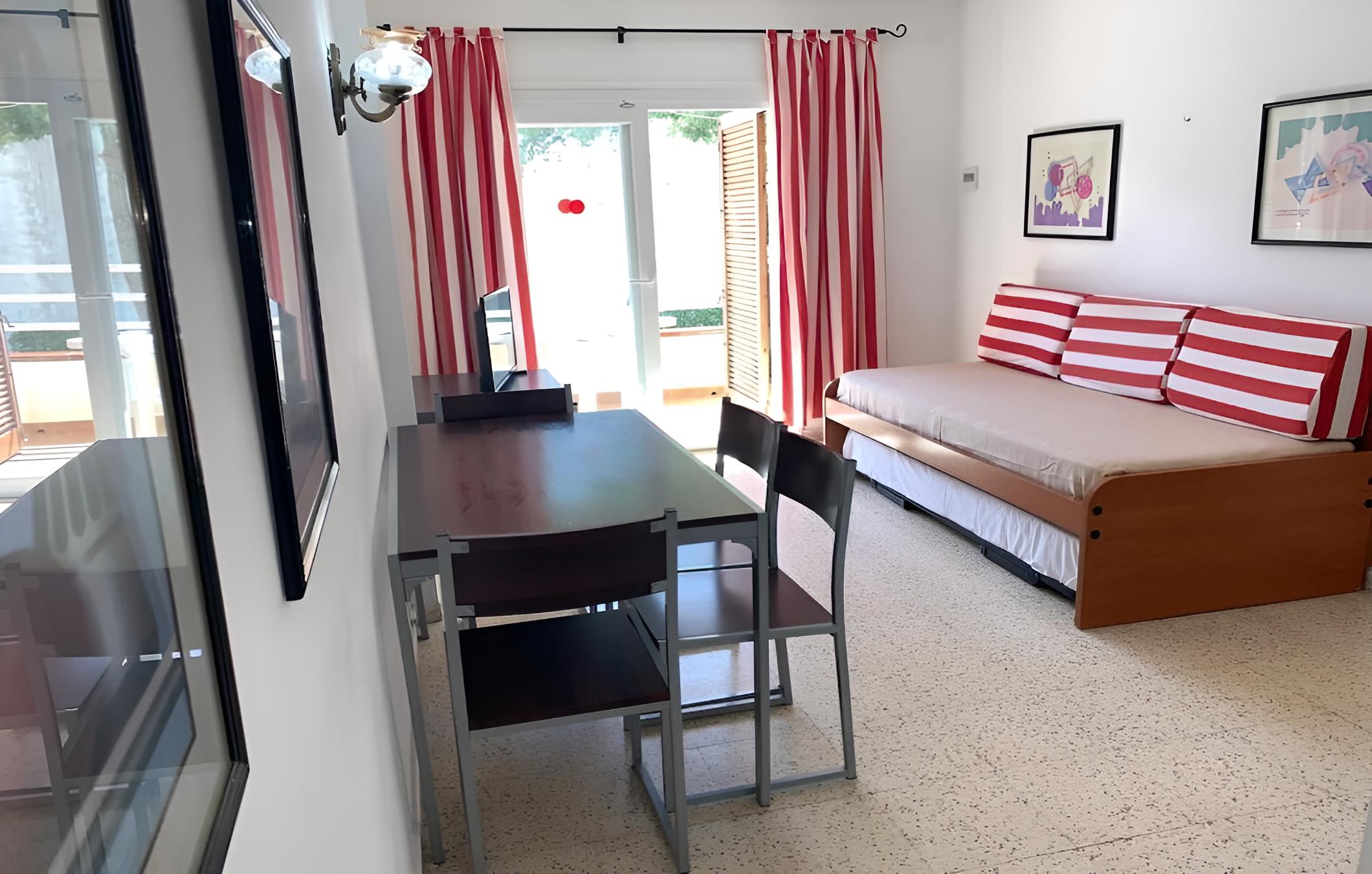 Eva Apartahotel