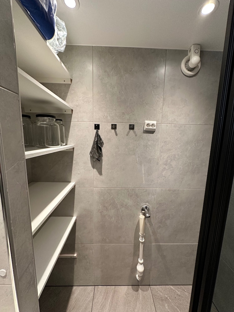 Kvaloysletta - 2 Bed Apartment - Free Parking