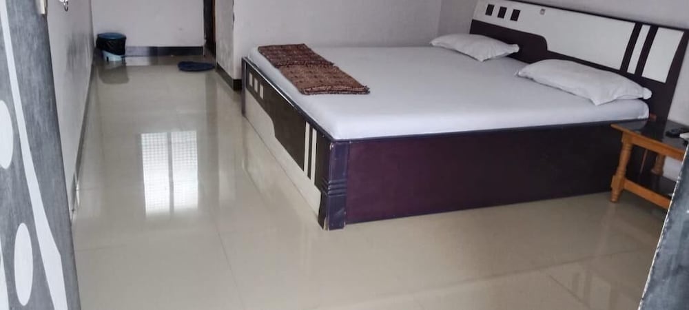 Nisarg Guest House