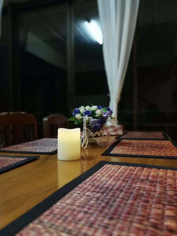 Aow Noi Sea View Resort