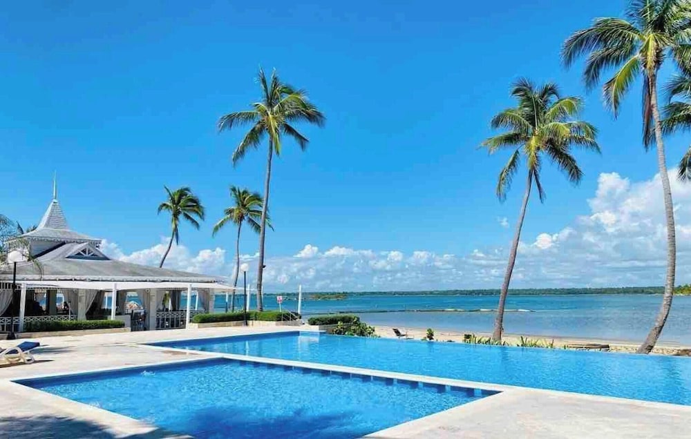 Elegant, Modern Style Villa in Playa Nueva Romana2