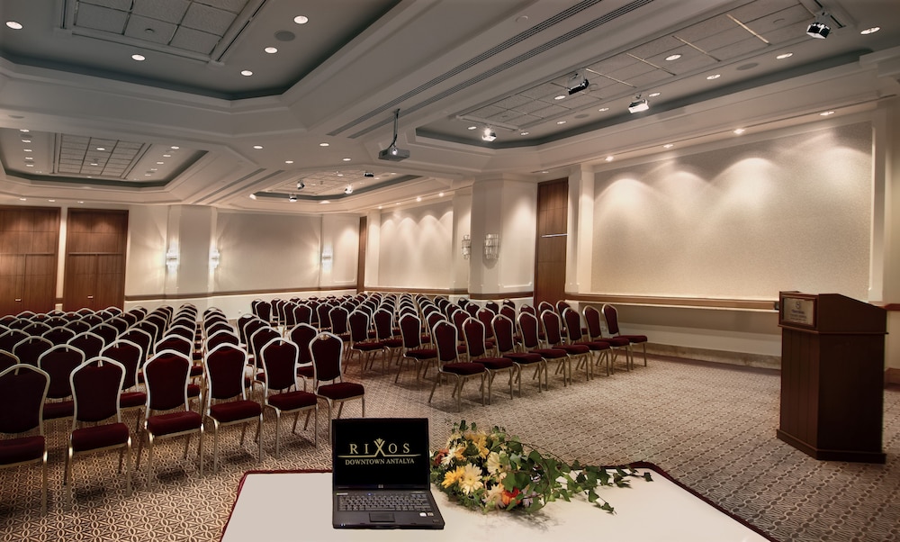 meeting & event spaces
