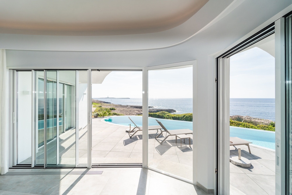 Villa Gaudina - Villa With Private Pool. Free Wifi