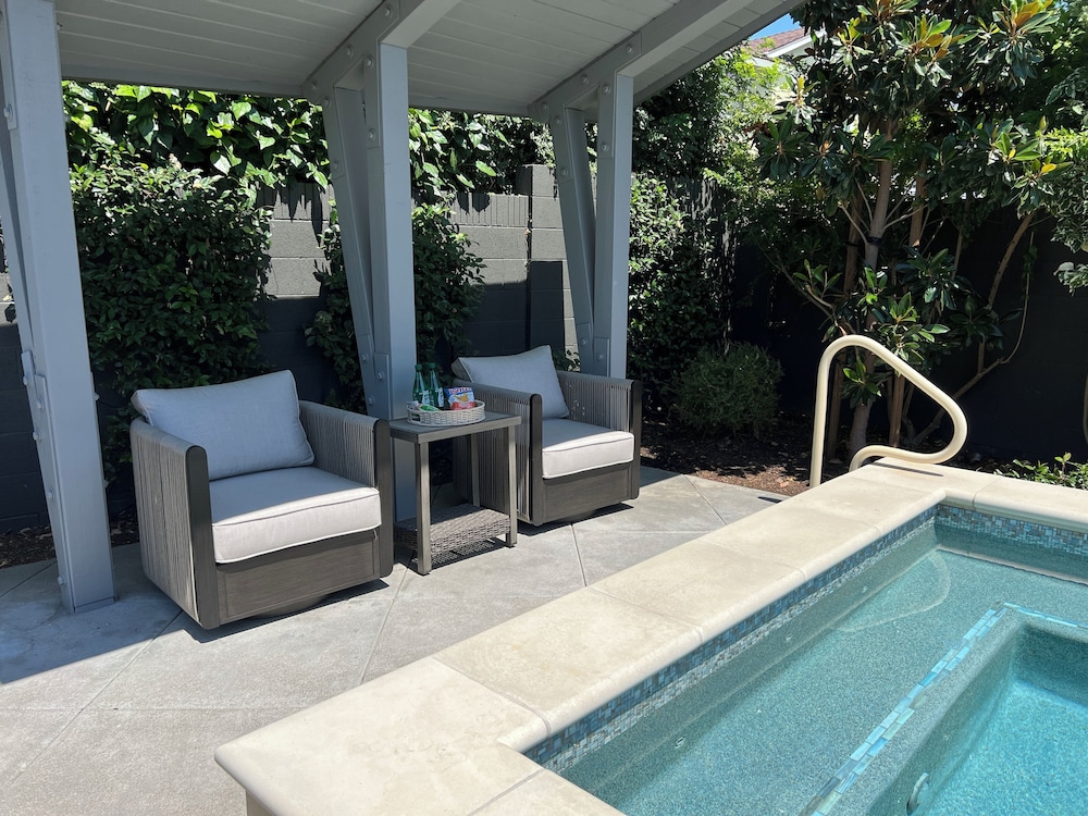 Luxury living with Spa &Pool near Disney