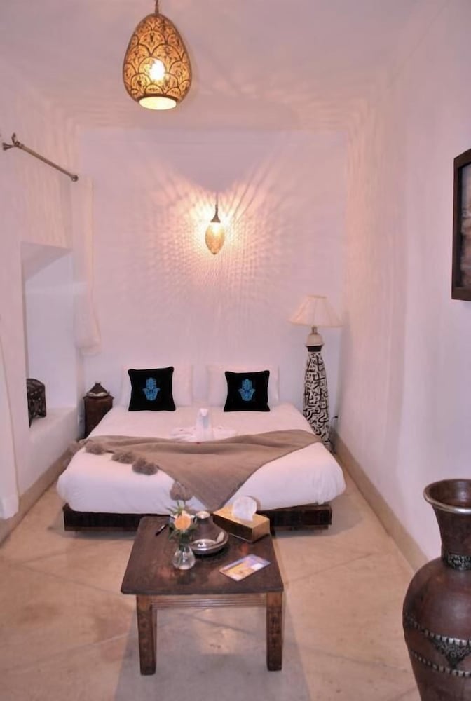 Riad Essaada