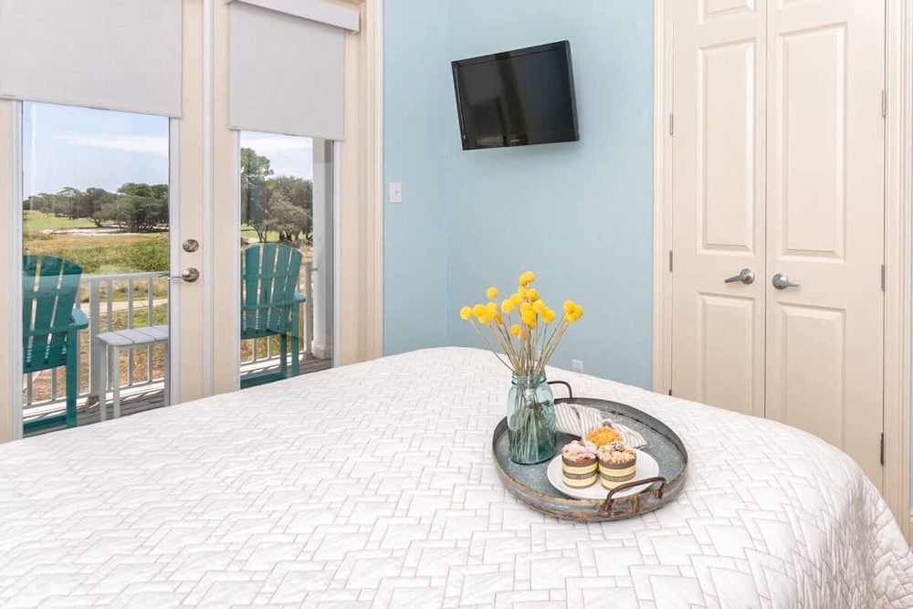 Beach Walk Retreat Heated Pool Golf Views Main Guest House Sleeps 15