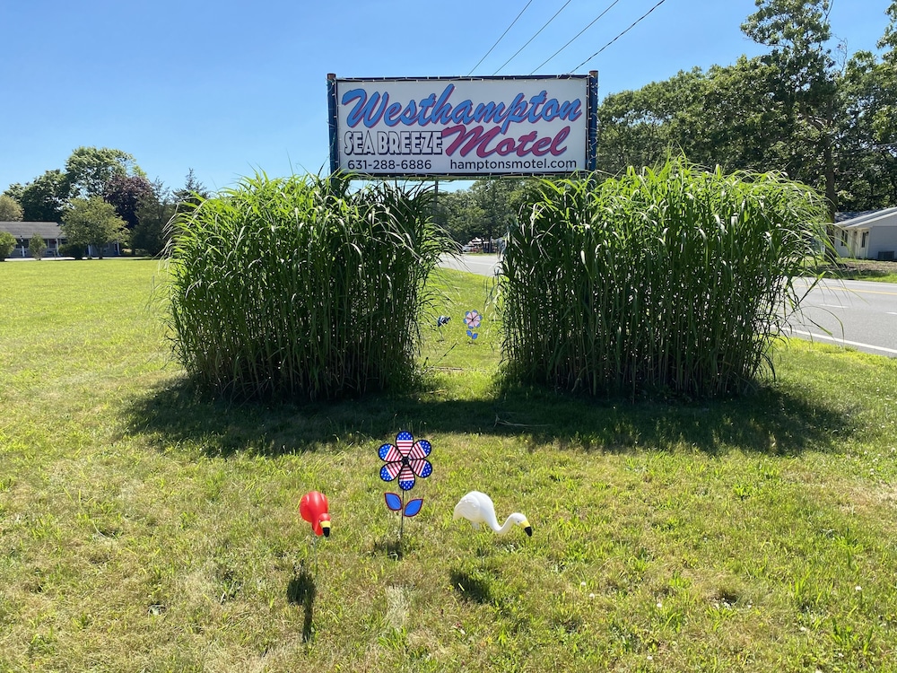 Westhampton Seabreeze Motel