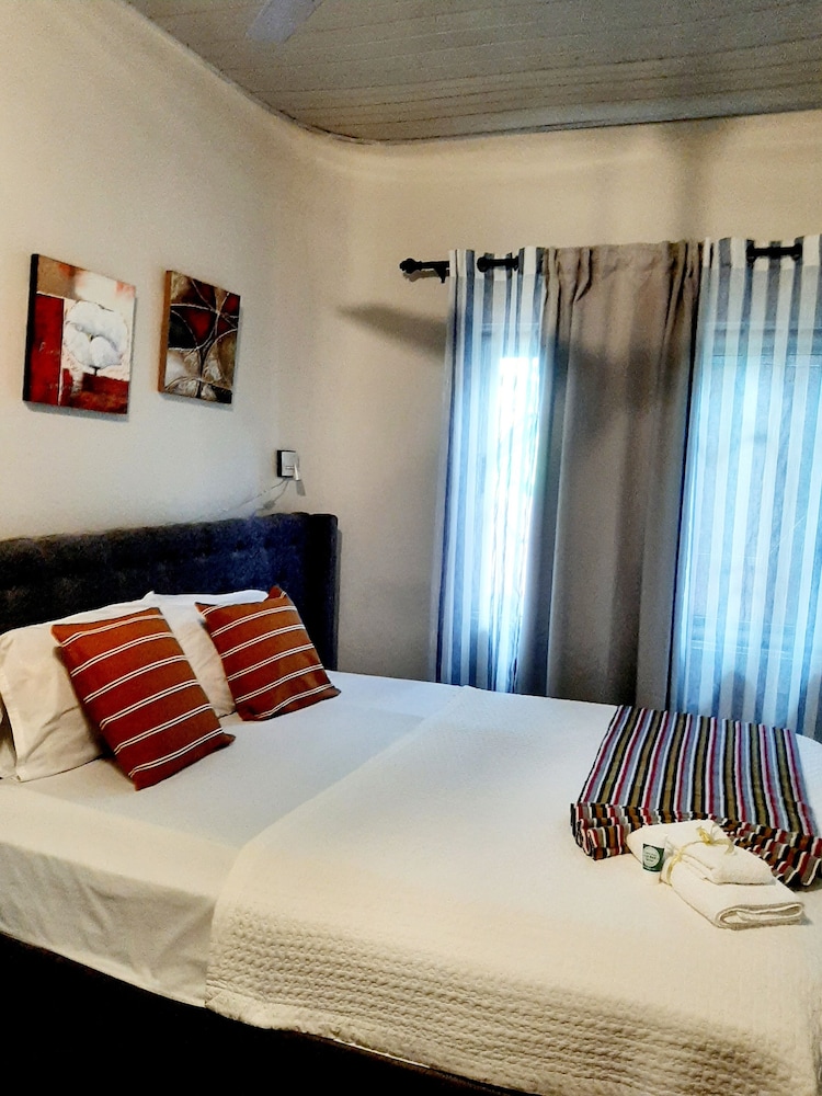 Nana Adu's Guesthouse view 4