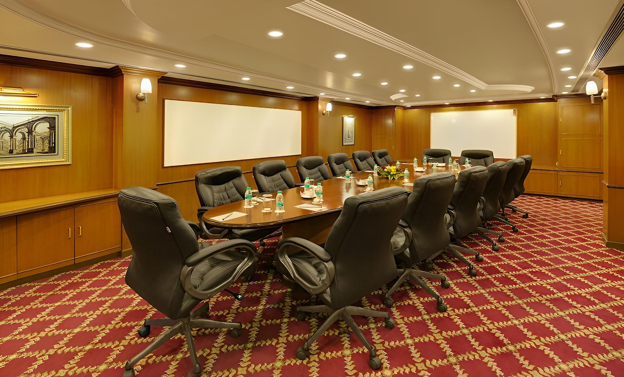 Hotel Babylon International